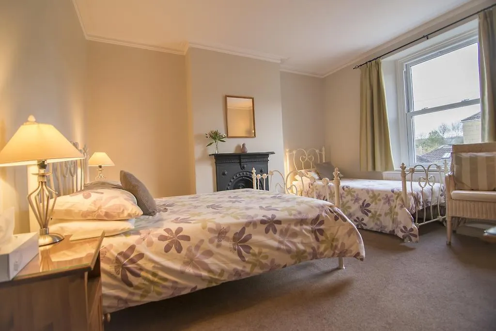 Marisha'S In Bath Villa